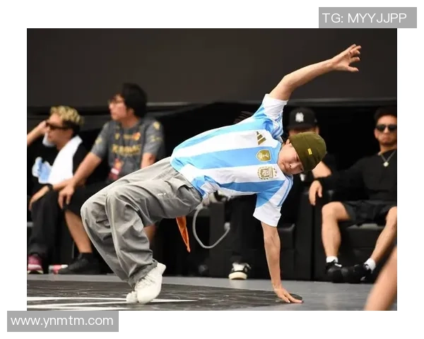 南京街舞队技术深度对比解析与风格特色探讨 南京街舞队技术深度对比解析与风格特色探讨